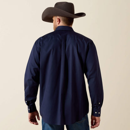 Ariat Wrinkle Free Solid Classic Fit Shirt