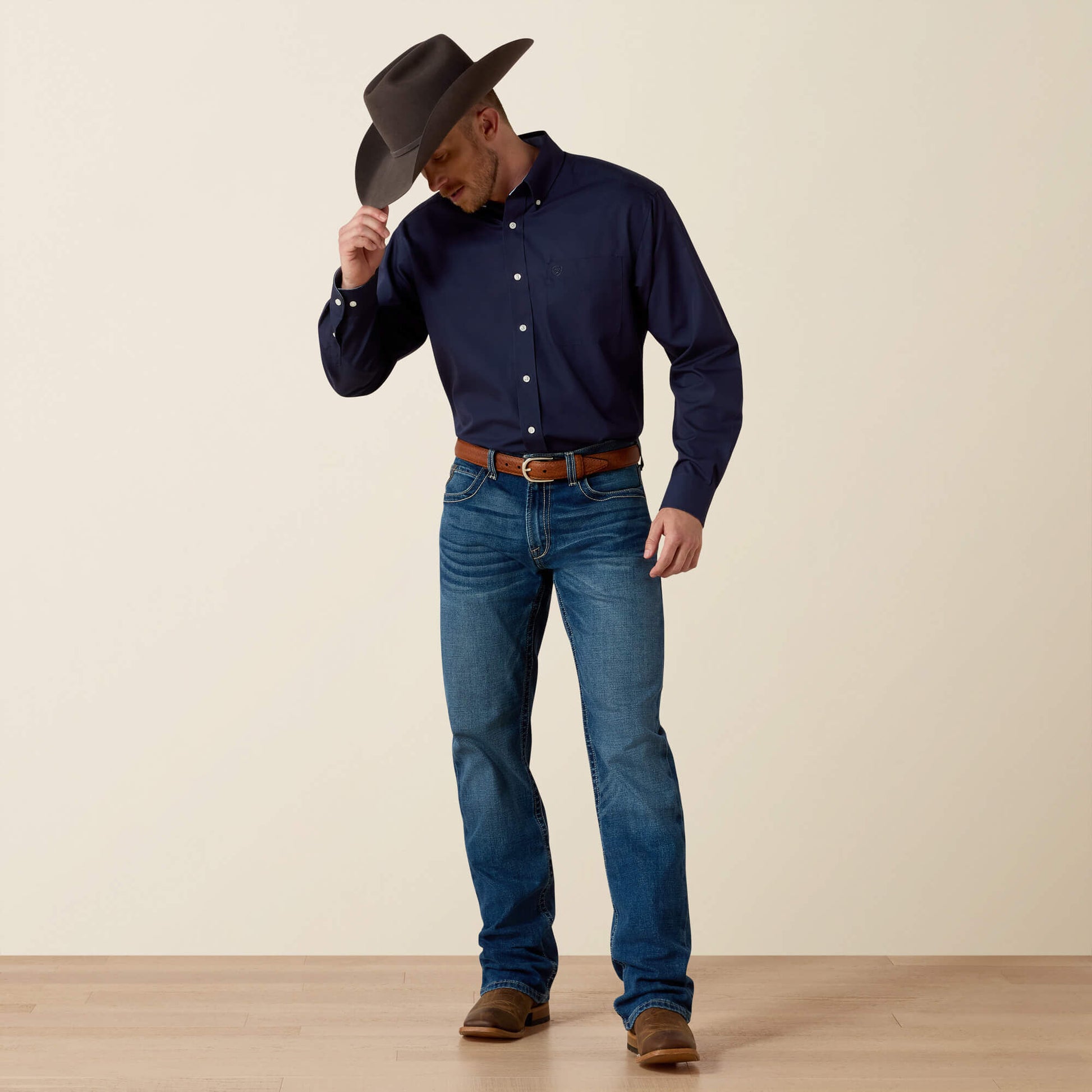 Ariat Wrinkle Free Solid Classic Fit Shirt