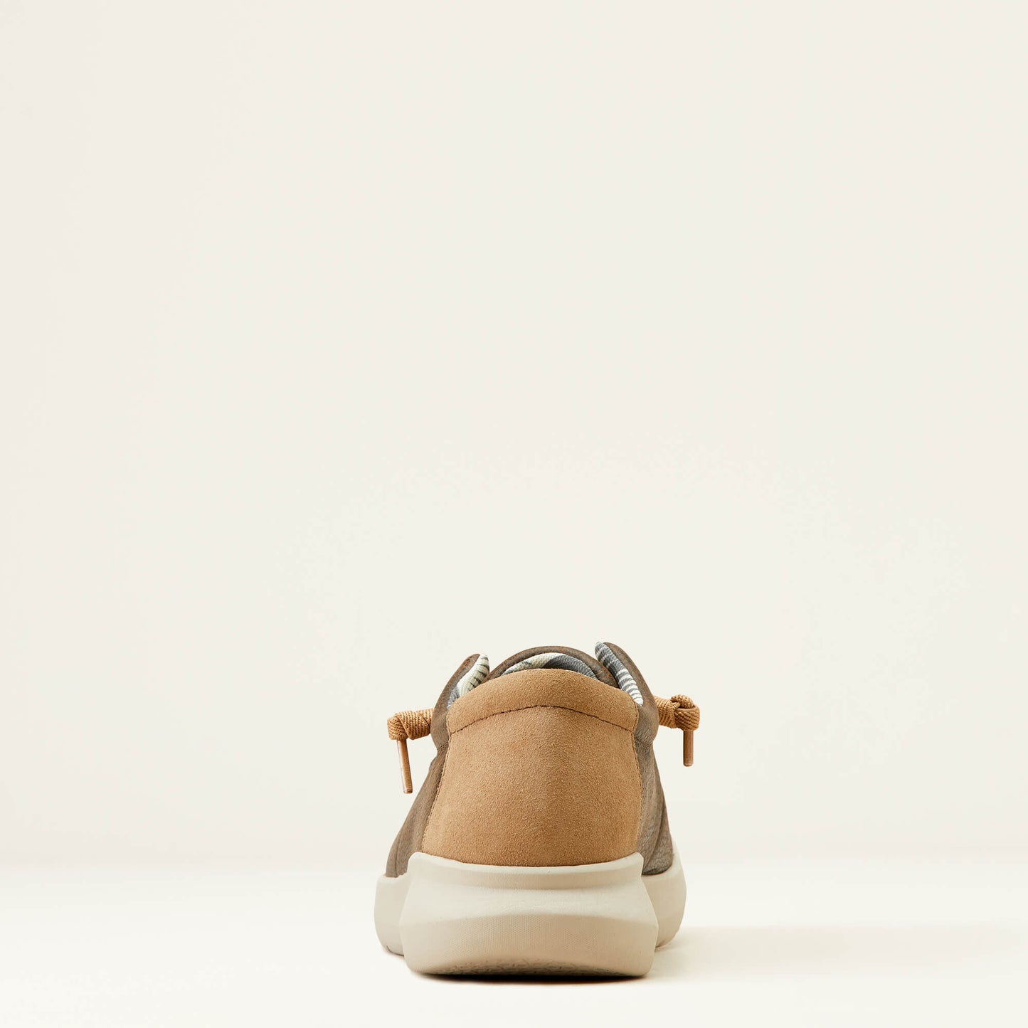 Ariat Hilo