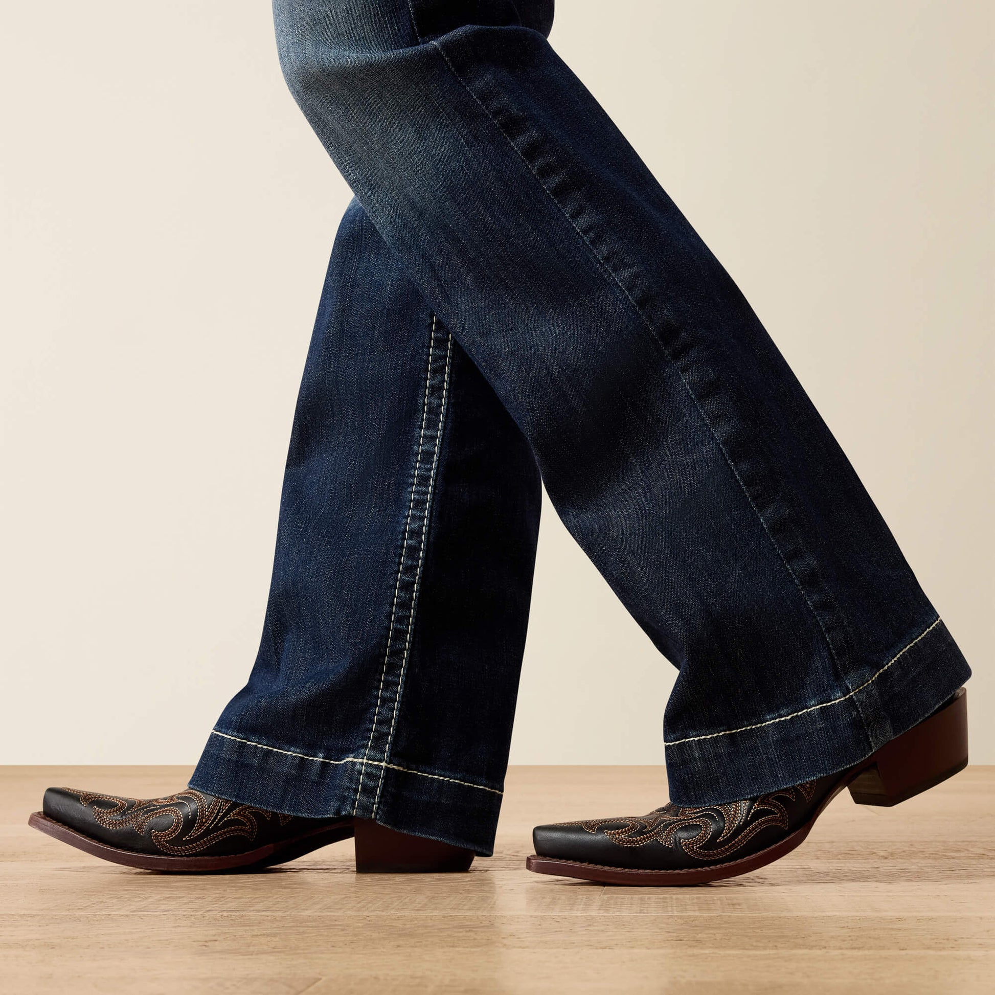Ariat Mid Rise Entwined Trouser Jeans