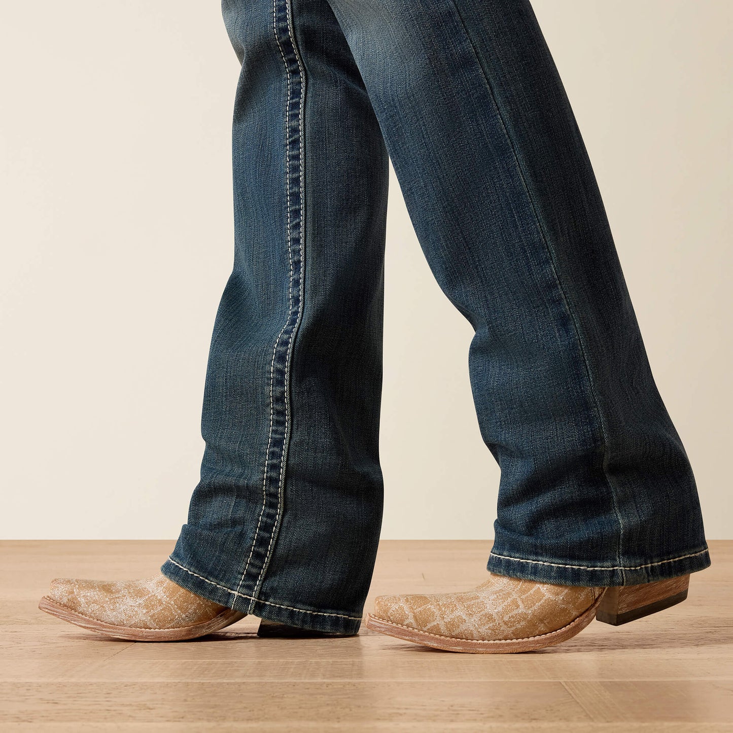 Ariat Mid Rise Icon Straight Leg Jean