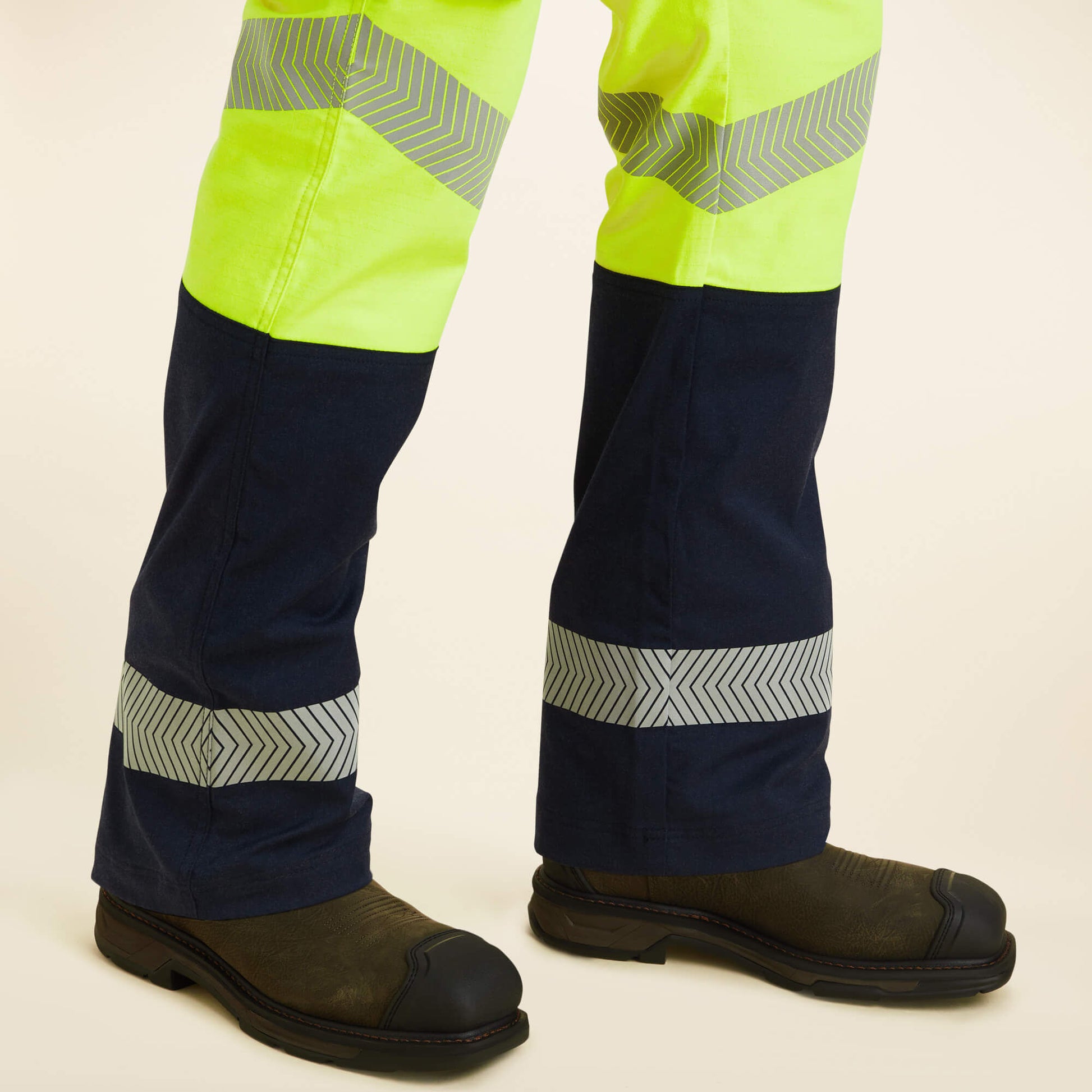Ariat FR M7 Slim Hi-Vis Duralight Twill DuraStretch Straight Leg Pants
