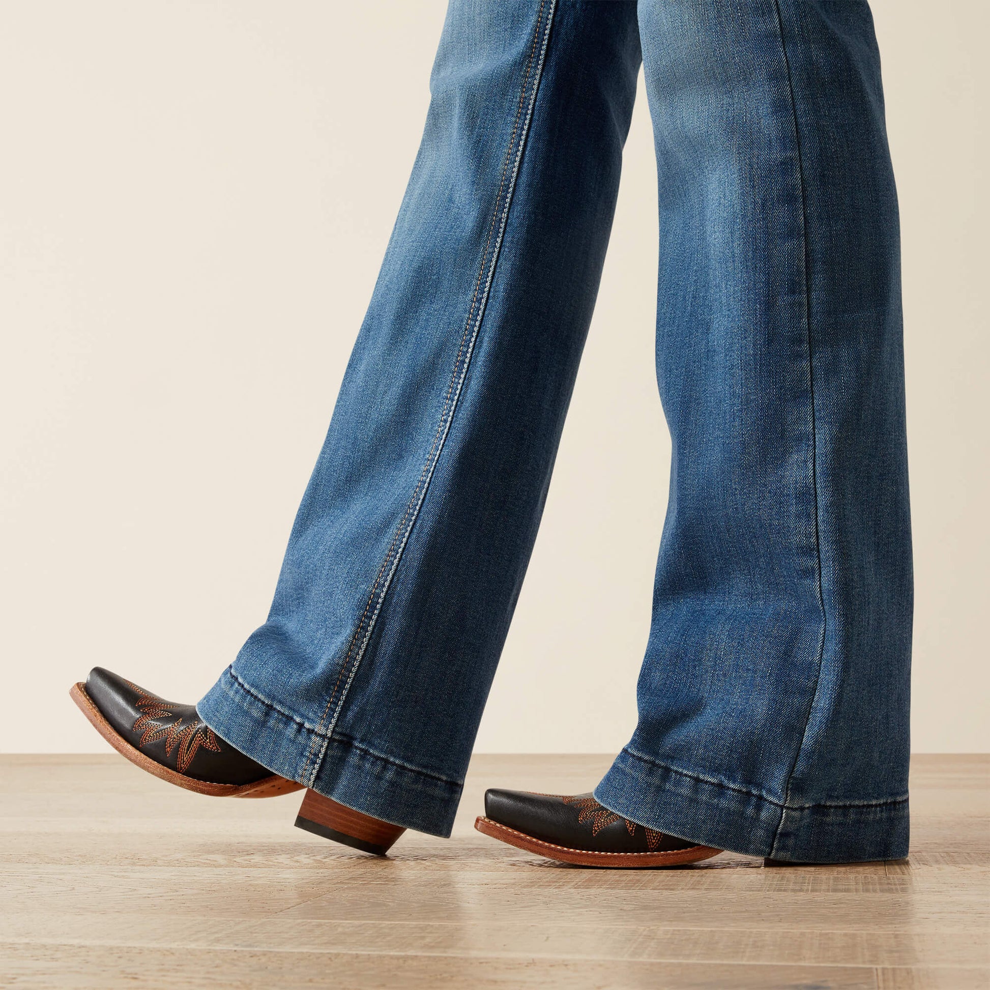 Ariat Perfect Rise Isabelle Wide Trouser Jeans