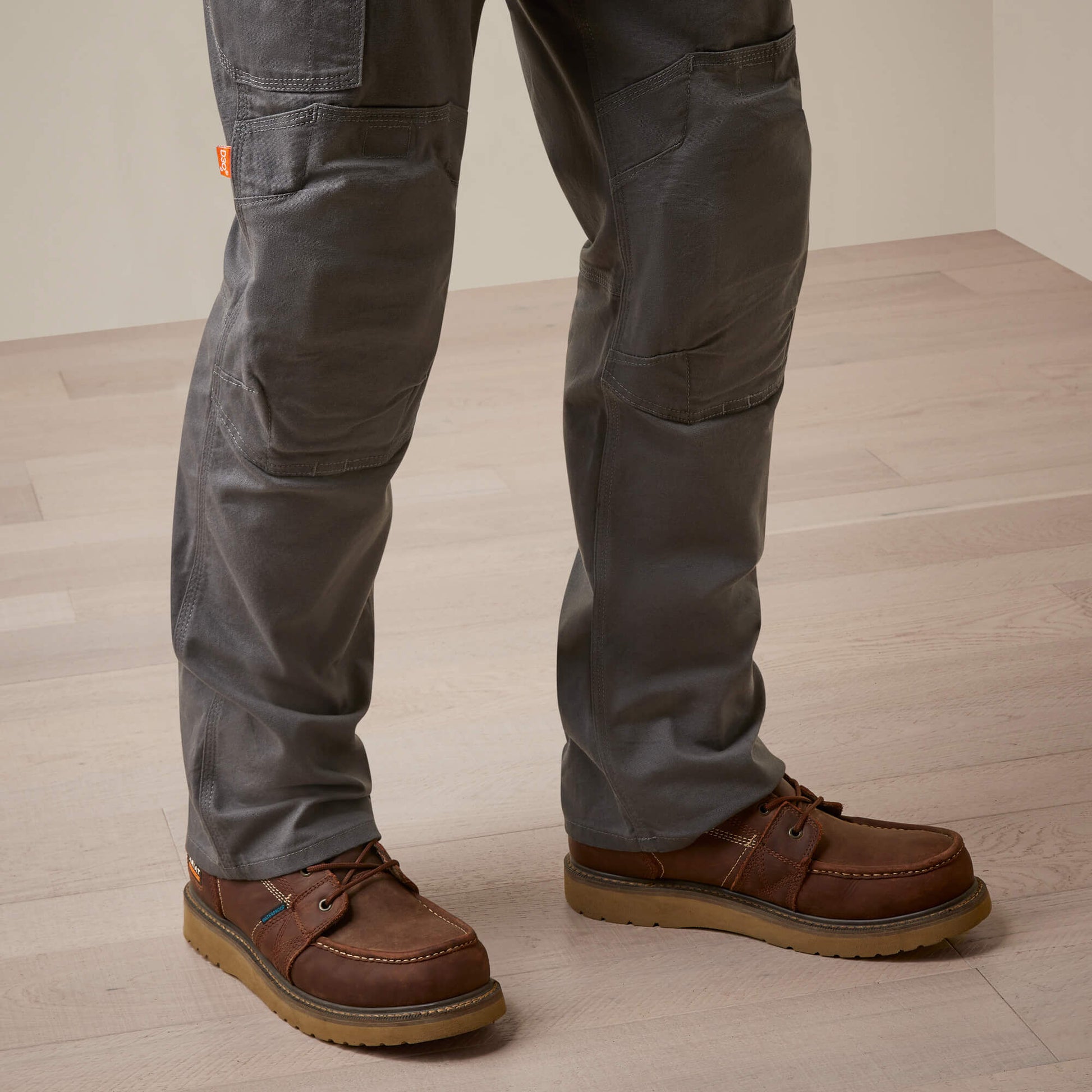 Ariat Rebar M5 Straight Made Tough Knee Guardian Straight