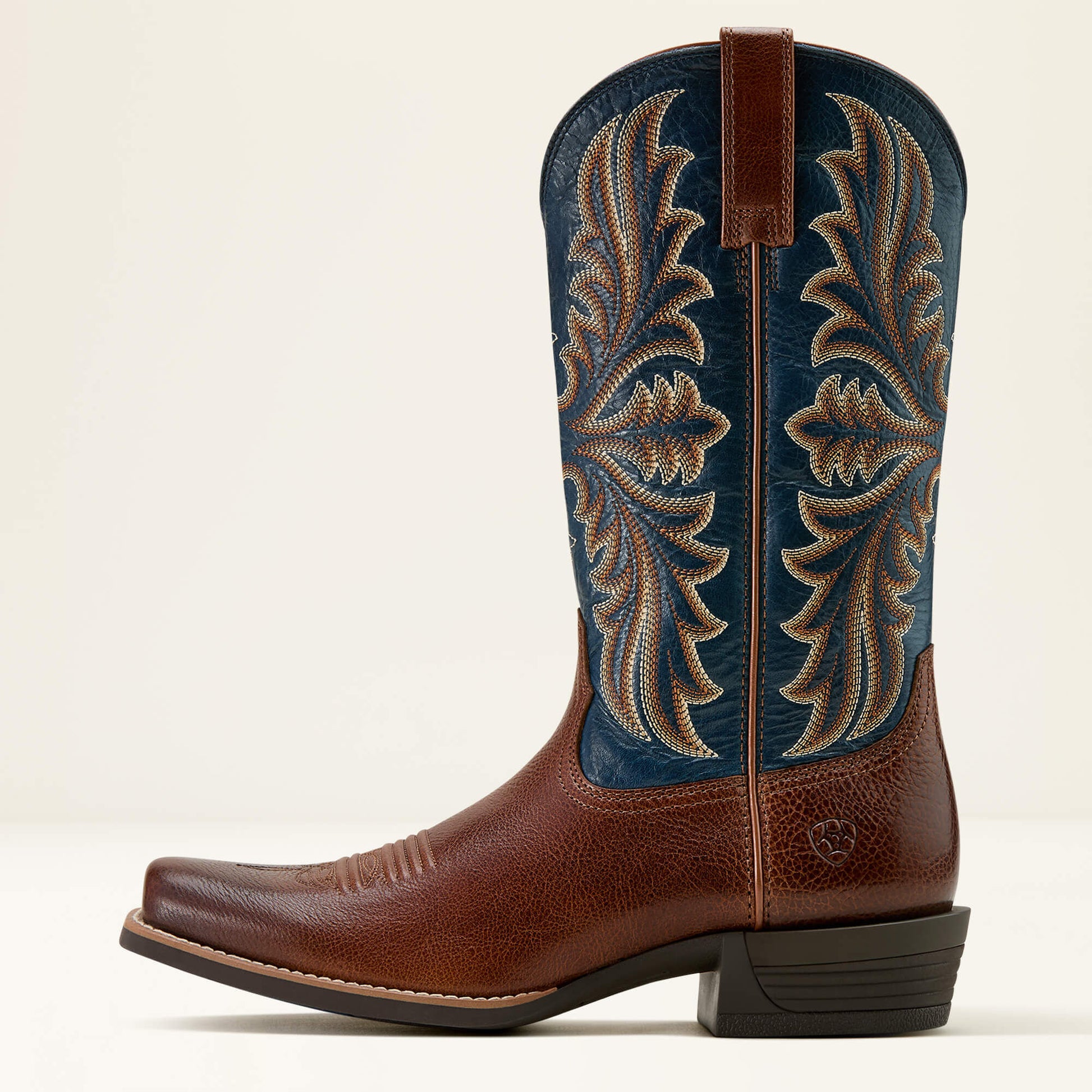 Ariat Hustler Narrow Cutter Toe Cowboy Boot