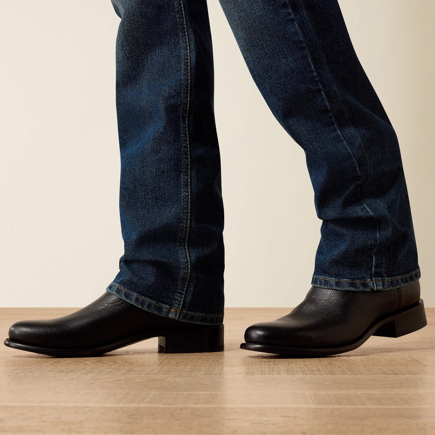 Ariat M7 Slim Ray Classic Rise Pro Series Straight Leg Jeans