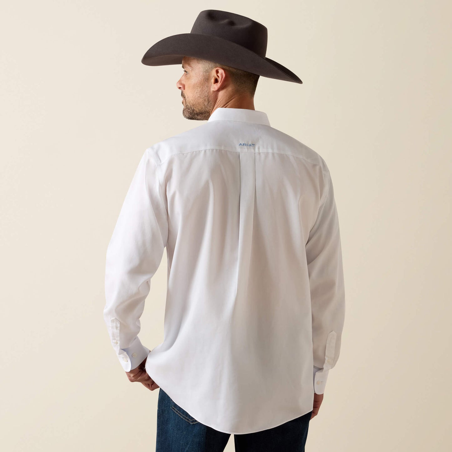 Ariat Wrinkle Free Solid Classic Fit Shirt
