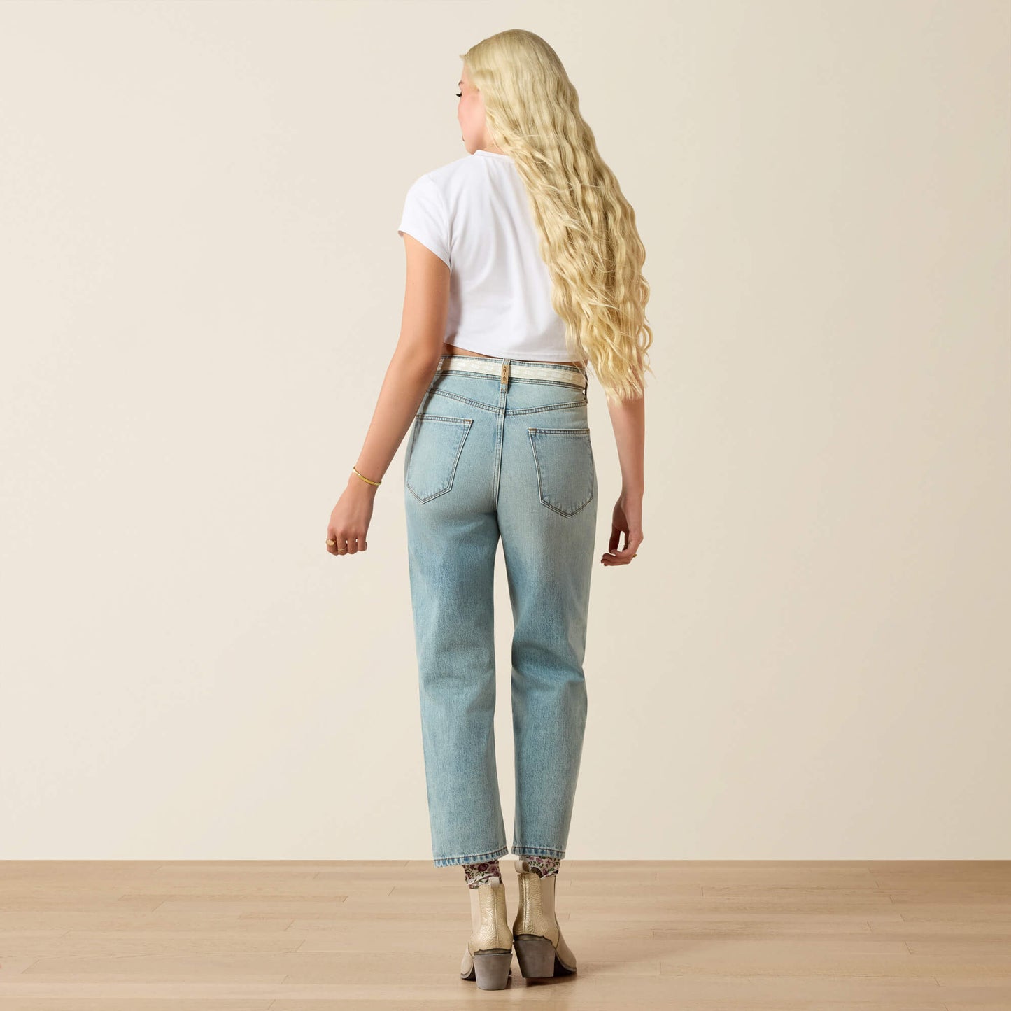 Ariat Ultra High Rise Tomboy Relaxed Straight Leg Jeans