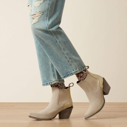 Ariat Ultra High Rise Tomboy Relaxed Straight Leg Jeans