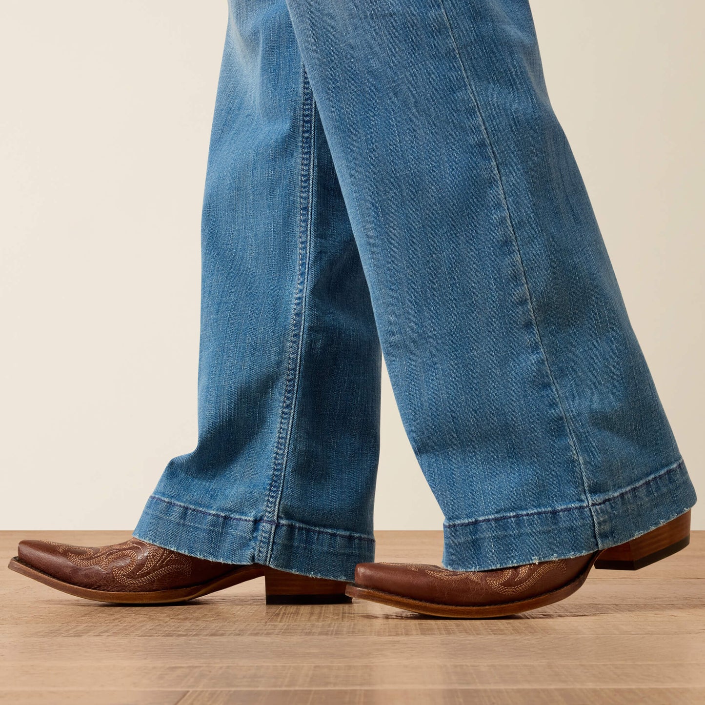 Ariat Mid Rise Sherry Trouser Jeans