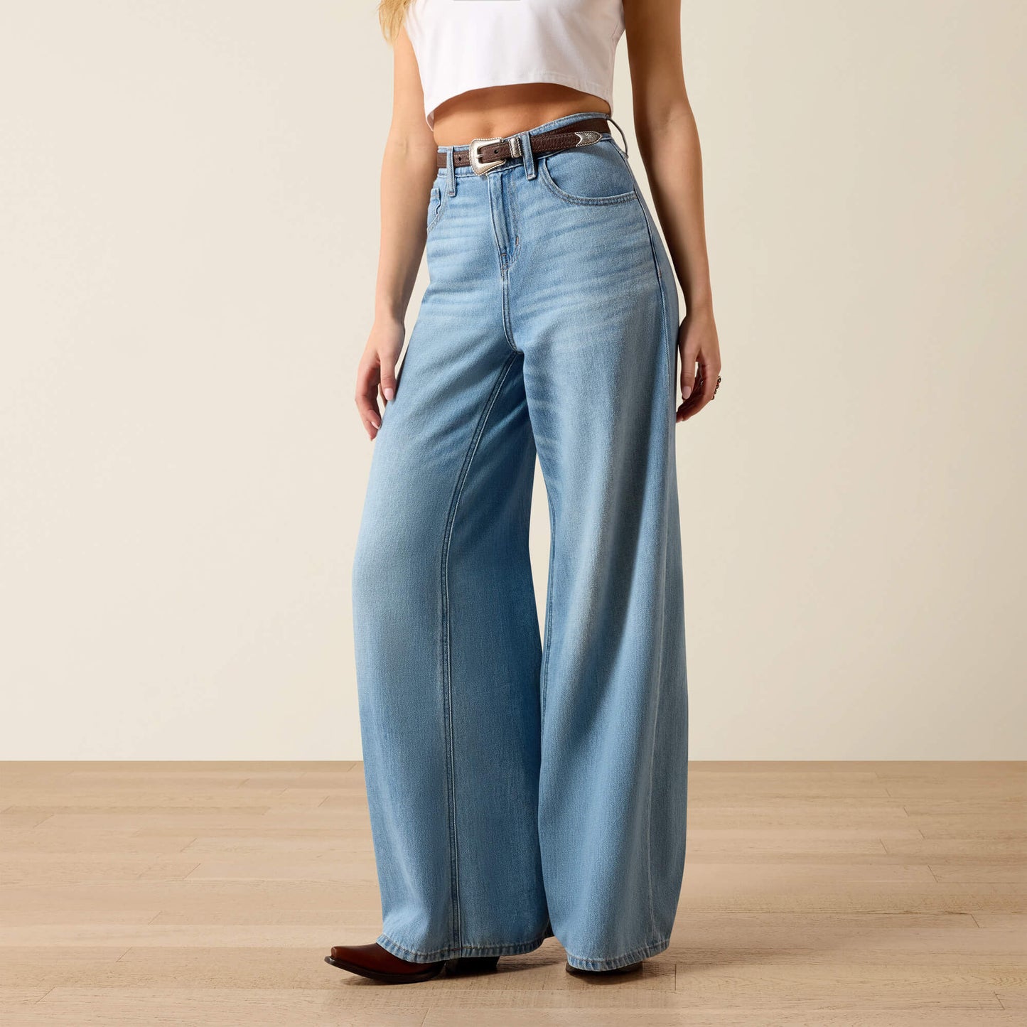 Ariat Ultra High Rise Calamity Comfort Wide Leg Jeans