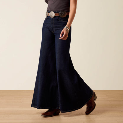Ariat Ultra High Rise Jazmine Super Wide Jeans