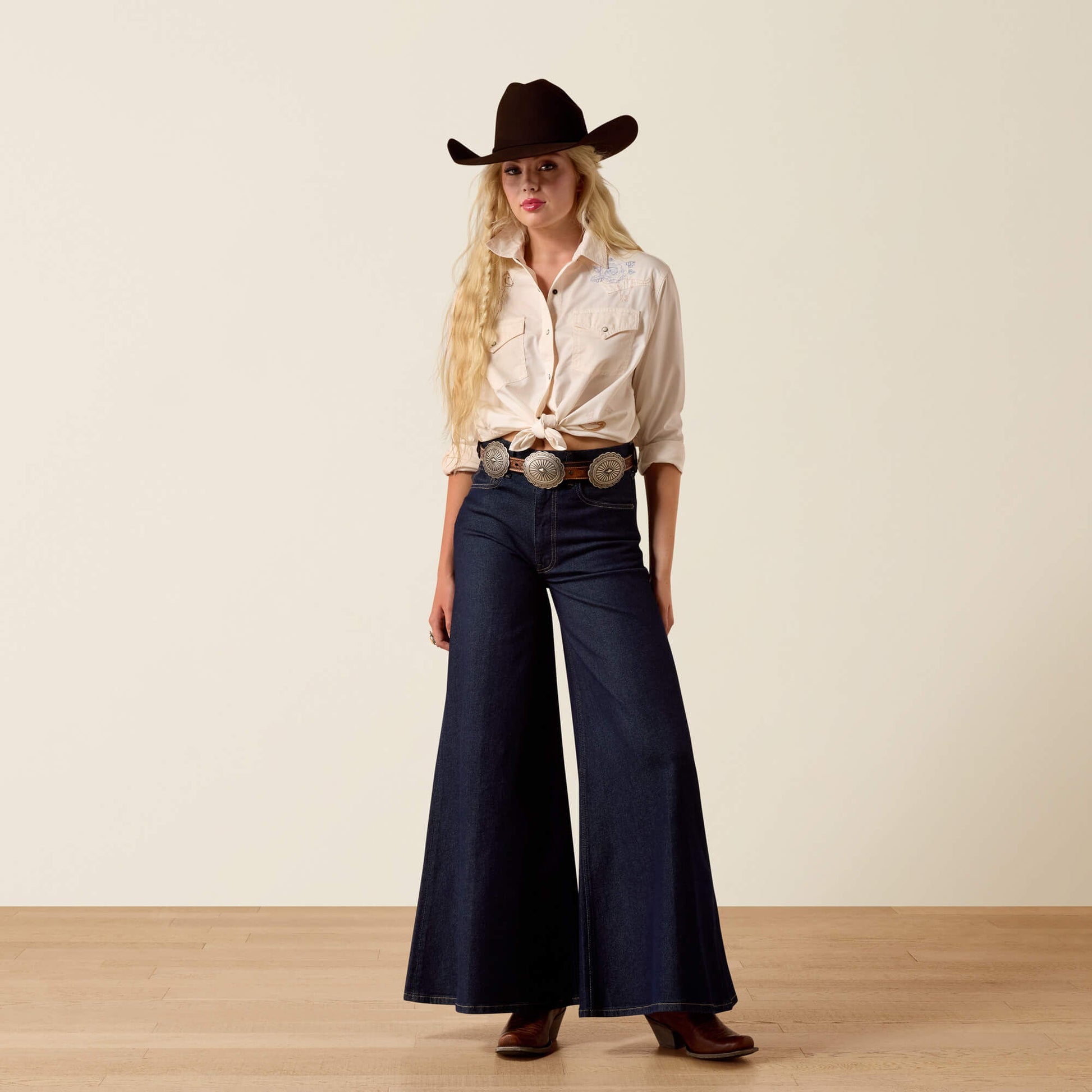 Ariat Ashville Embroidered Snap Shirt