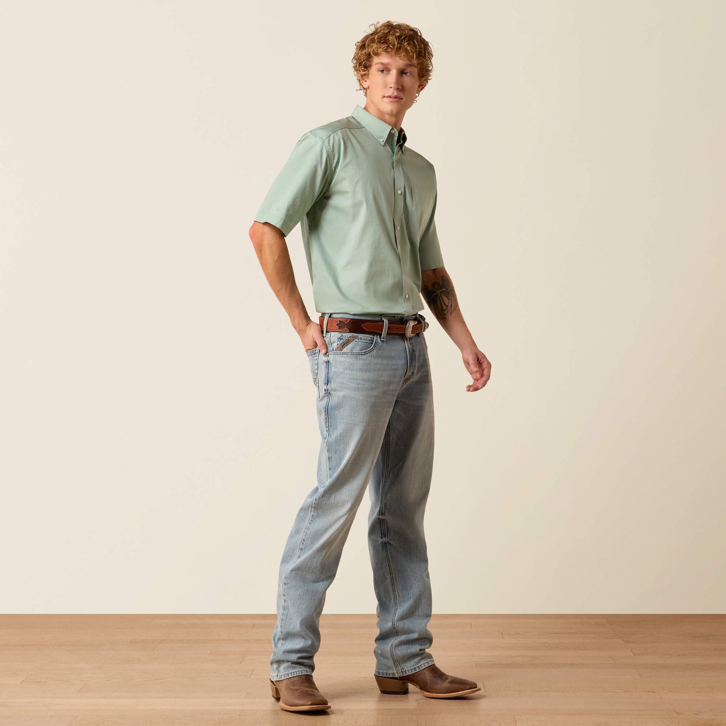 Ariat Lightweight Twill Classic Fit Shirt